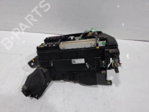 Used Fuse box Fuse box 38938684 38938684