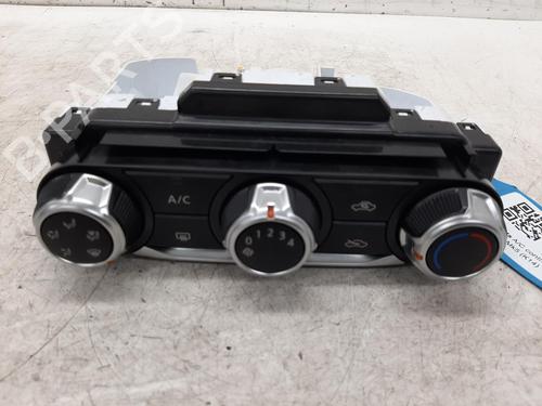Used Climate control Climate control 26867647 26867647