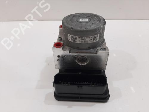 Used ABS pump ABS pump PEUGEOT 208 II (UB_, UP_, UW_, UJ_) 1.2 PureTech 100 (101 hp) 33987706 33987706
