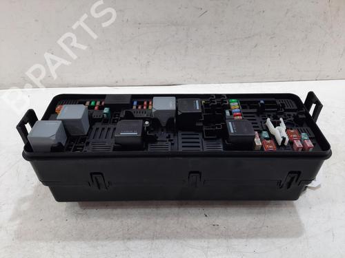 Used Fuse box Fuse box LAND ROVER RANGE ROVER IV (L405) 4.4 SDV8 4x4 (340 hp) 32357257 32357257