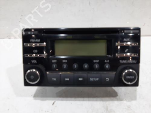 Used Radio Radio 37608019 37608019