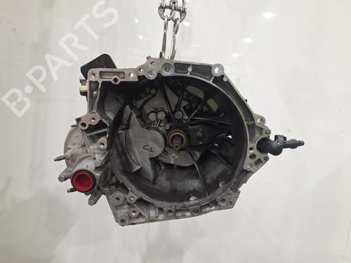 Used Gearbox VAUXHALL CROSSLAND X / CROSSLAND (P17) 1.2 (75) (110 hp) 30695074