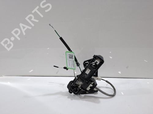 rear-right-lock-infiniti-q30-2015-38045132 main image