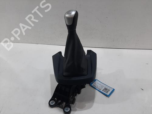 Used Gear lever FORD FIESTA VI (CB1, CCN) 1.25 (60 hp) 31361342