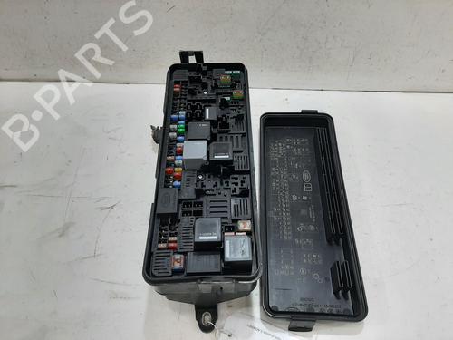 Sikringsdåse LAND ROVER RANGE ROVER IV (L405) 4.4 SDV8 4x4 (340 hp) 30094743