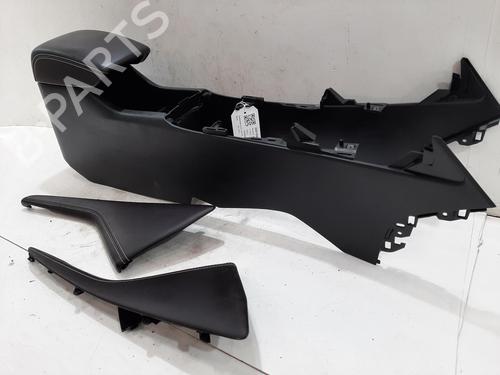 mittelkonsole-mazda-cx-3-dk-2015-32851705 main image