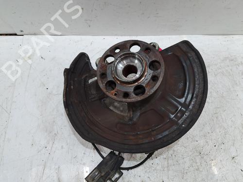 Used Left front steering knuckle Left front steering knuckle MERCEDES-BENZ A-CLASS (W176) A 200 CDI / d (176.008) (136 hp) 39943413 39943413
