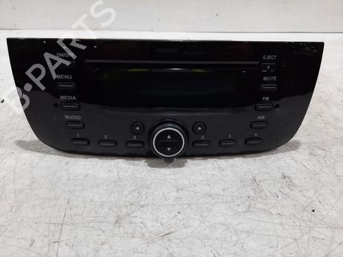 radio-fiat-punto-199_-2012-34733470 main image