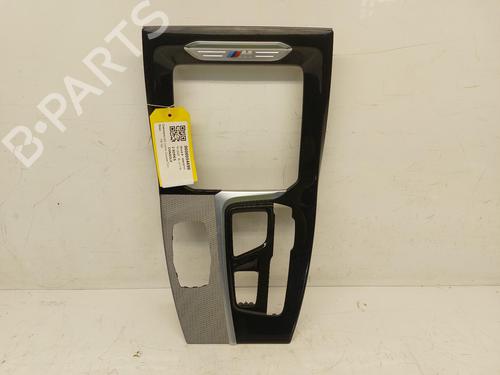Used Middle console BMW 2 Coupe (F22, F87) M2 Competition (411 hp) 26864541