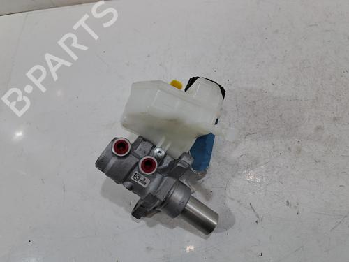 Used Brake master cylinder BMW X4 (G02, F98) xDrive M40 i (387 hp) 32379876