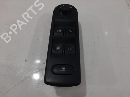 Used Switch Switch RENAULT CAPTUR I (J5_, H5_) 0.9 TCe 90 (90 hp) 32718799 32718799