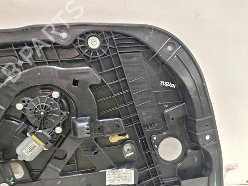 Front left window mechanism HYUNDAI i30 (GD) 1.6 CRDi | BP32478267C22