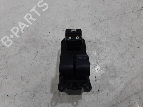 Used Switch Switch TOYOTA YARIS (_P13_) 1.3 (NSP130_, NSP130) (99 hp) 33125256 33125256