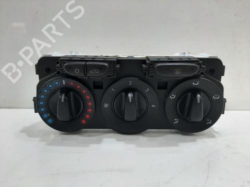 AC Styreenhet / Manøvreringsenhet VAUXHALL CORSA Mk IV (E) (X15) 1.4 (90 hp) 28101296