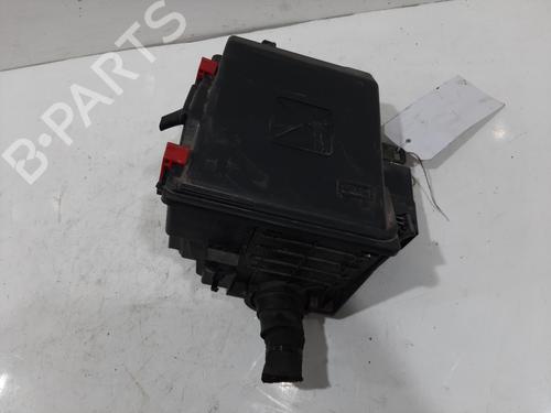 Used Fuse box Fuse box 37496934 37496934