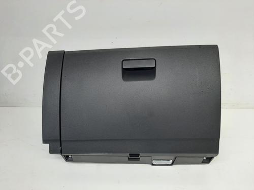 Boîte à gants SEAT IBIZA V (KJ1, KJG) 1.0 TSI (95 hp) 31305135