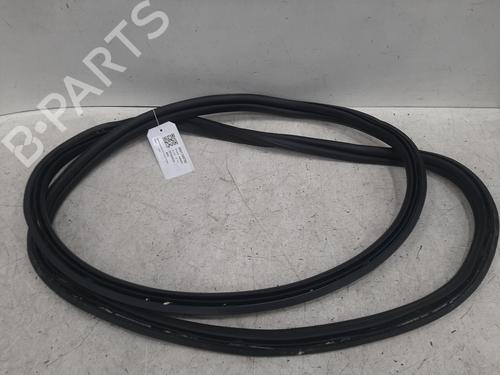 Used Rubber door seal LAND ROVER DEFENDER Station Wagon (L663) P525 4x4 (525 hp) 29235783