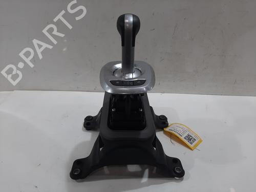 Used Gear lever VAUXHALL CORSA Mk III (D) (S07) 1.2 i 16V (L08) (86 hp) 29883715