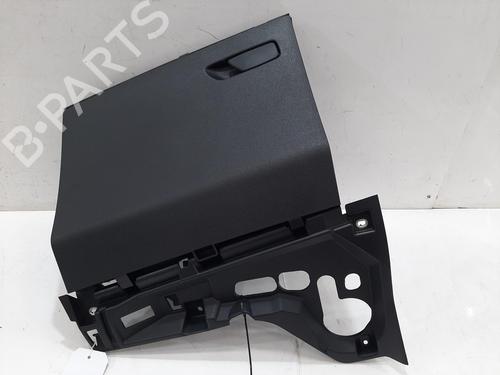 Used Glove box AUDI A1 Sportback (GBA) 25 TFSI (95 hp) 27365252
