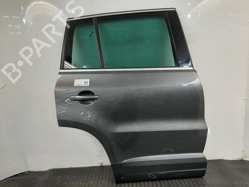 Dør højre bagtil Dør højre bagtil 38532170 38532170