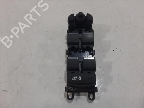 Used Right front window switch Right front window switch 29883015 29883015