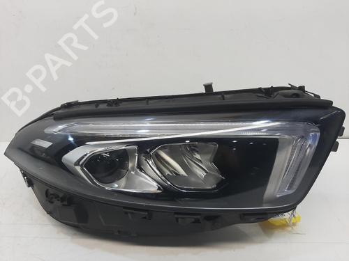 Used Right headlight MERCEDES-BENZ A-CLASS (W177) A 180 d (177.003) (116 hp) 28161513