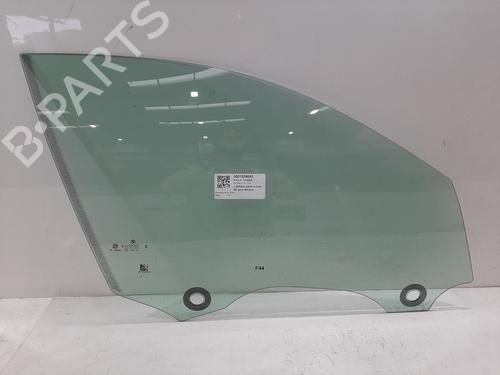 Used Front right door window Front right door window 39561082 39561082