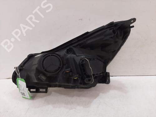Right headlight VAUXHALL CORSA Mk III (D) (S07) 1.0 i 12V (L08) | BP29524868C29 