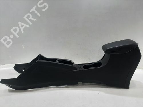 Used Middle console HYUNDAI i20 II (GB, IB) 1.0 T-GDI (101 hp) 31537658