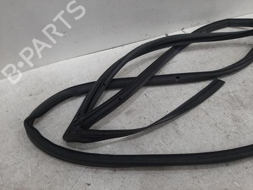 Rubber door seal FORD FIESTA VI (CB1, CCN) 1.6 Ti | BP26846411C142 