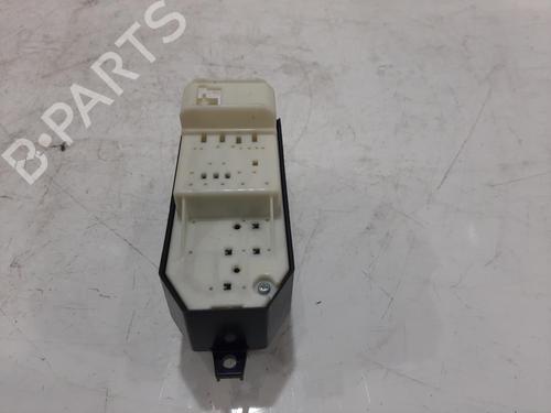 Switch TOYOTA YARIS (_P13_) 1.5 Hybrid (NHP130_, NHP130) | BP32270230I30 