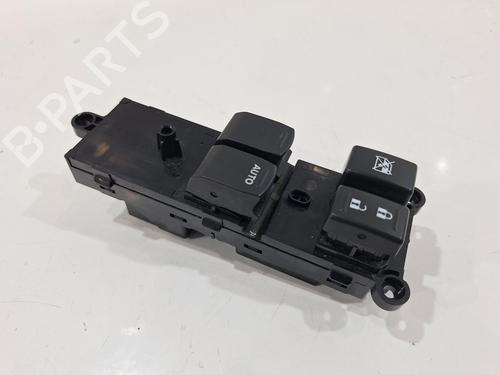 Used Switch SUZUKI SWIFT V (AZ) 1.0 (A2L310) (111 hp) 31751347