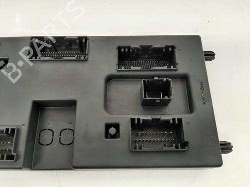 Fuse box LAND ROVER RANGE ROVER SPORT II (L494) 4.4 SDV8 4x4 | BP26869206E1 
