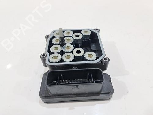 Used Brake master cylinder Brake master cylinder VAUXHALL CORSA Mk IV (E) (X15) 1.4 (75 hp) 33699456 33699456