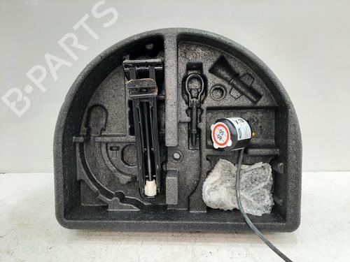 jack-kit-ford-fiesta-vi-cb1-ccn-2008-34101368 main image