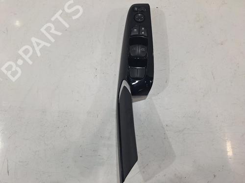 Switch NISSAN JUKE (F16_) 1.0 | BP31628279I30
