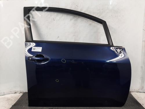 Used Right front door TOYOTA AURIS (_E15_) 1.6 (ZRE151_, ZRE151R) (132 hp) 30517415