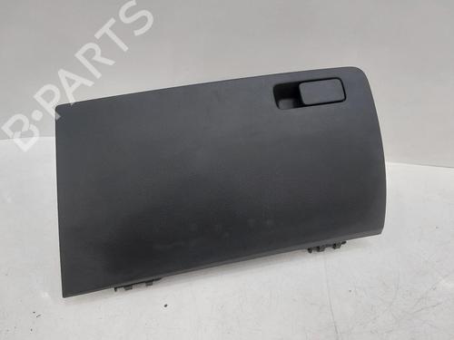 Used Glove box Glove box 26839244 26839244