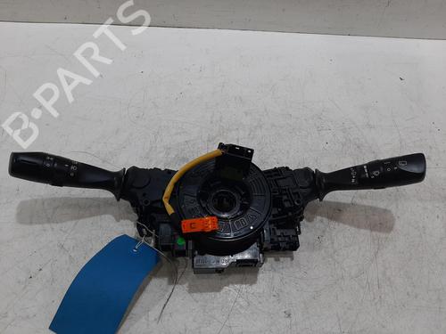 Used Switch TOYOTA AURIS (_E18_) 1.2 (NRE185_, NRE185R) (116 hp) 30517528