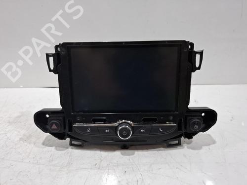 radio-vauxhall-grandland-x-grandland-a18-2017-38078547 main image