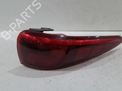 Feu arrière droit KIA SPORTAGE IV (QL, QLE) 1.7 CRDi (116 hp) 31978343