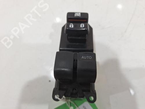 Used Switch TOYOTA YARIS (_P13_) 1.4 D (NLP130_, NLP130) (90 hp) 26751082