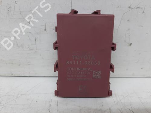 Used Control unit TOYOTA COROLLA Hatchback (_E21_, _EA1_, _EH1_) 1.8 Hybrid (ZWE211) (98 hp) 26757048