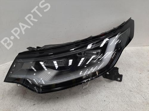 Used Left headlight LAND ROVER DISCOVERY V (L462) D300 MHEV 4x4 (300 hp) 26778130