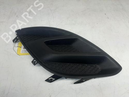 Used Grille VAUXHALL CORSA Mk III (D) (S07) 1.0 i 12V (L08) (65 hp) 26752075