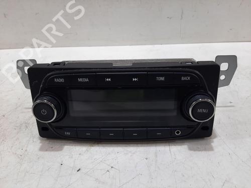 Used Radio VAUXHALL VIVA (C16) 1.0 (75 hp) 29297818
