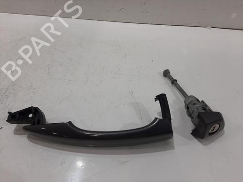 Poignée extérieure VAUXHALL CROSSLAND X / CROSSLAND (P17) 1.2 (75) (131 hp) 30789806