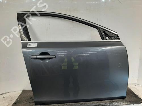 Used Right front door Right front door 38446228 38446228