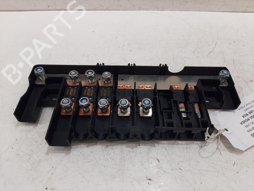 Used Fuse box Fuse box LAND ROVER RANGE ROVER IV (L405) 4.4 SDV8 4x4 (340 hp) 32757039 32757039