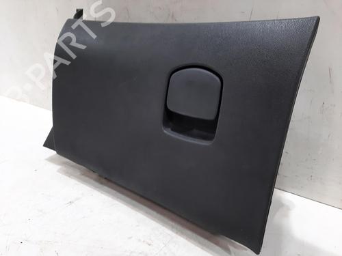 Used Glove box VAUXHALL CORSA Mk III (D) (S07) 1.0 i 12V (L08) (65 hp) 32448586